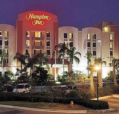Hampton 3*