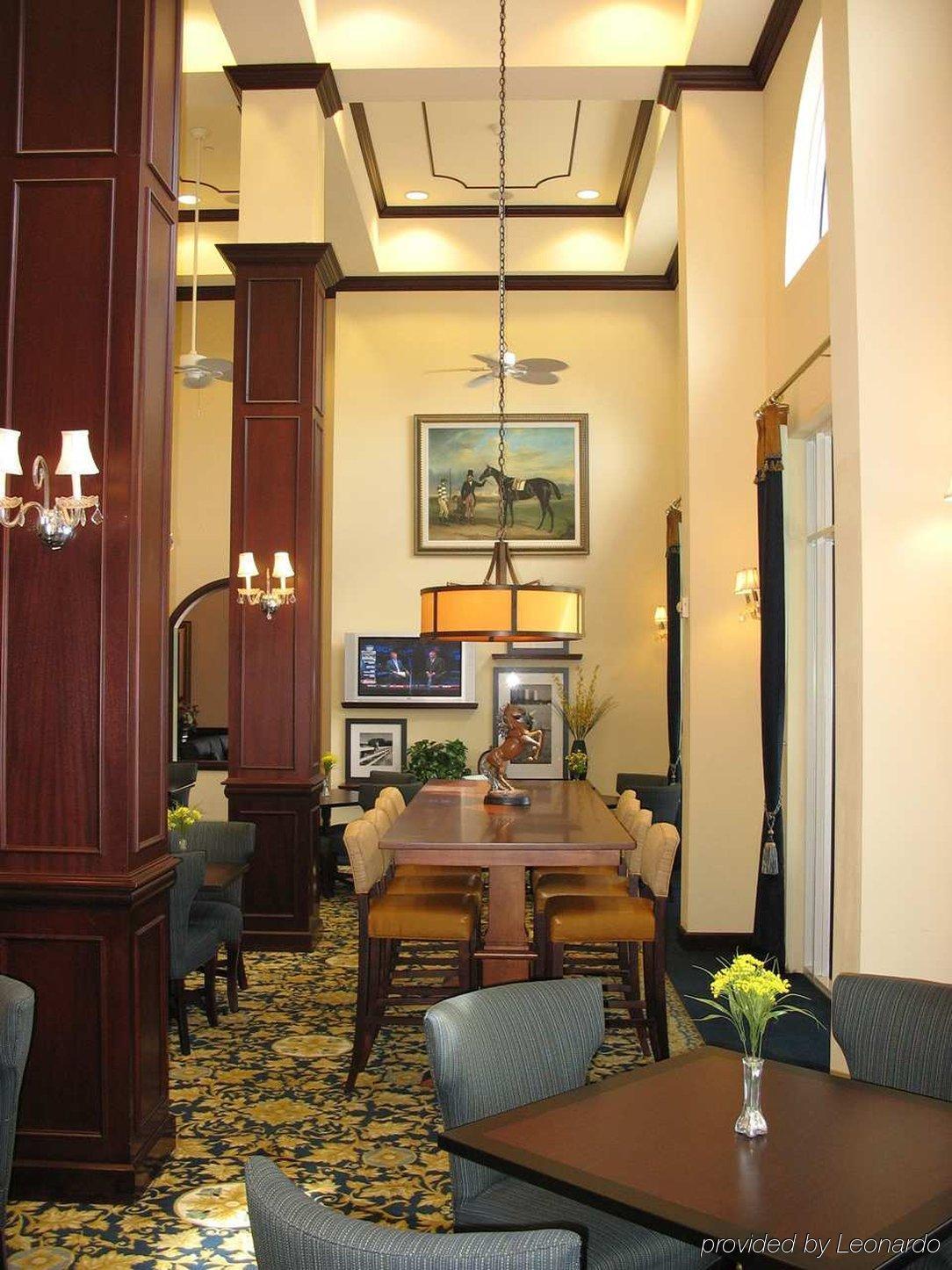 Hotel Hampton & Wellington