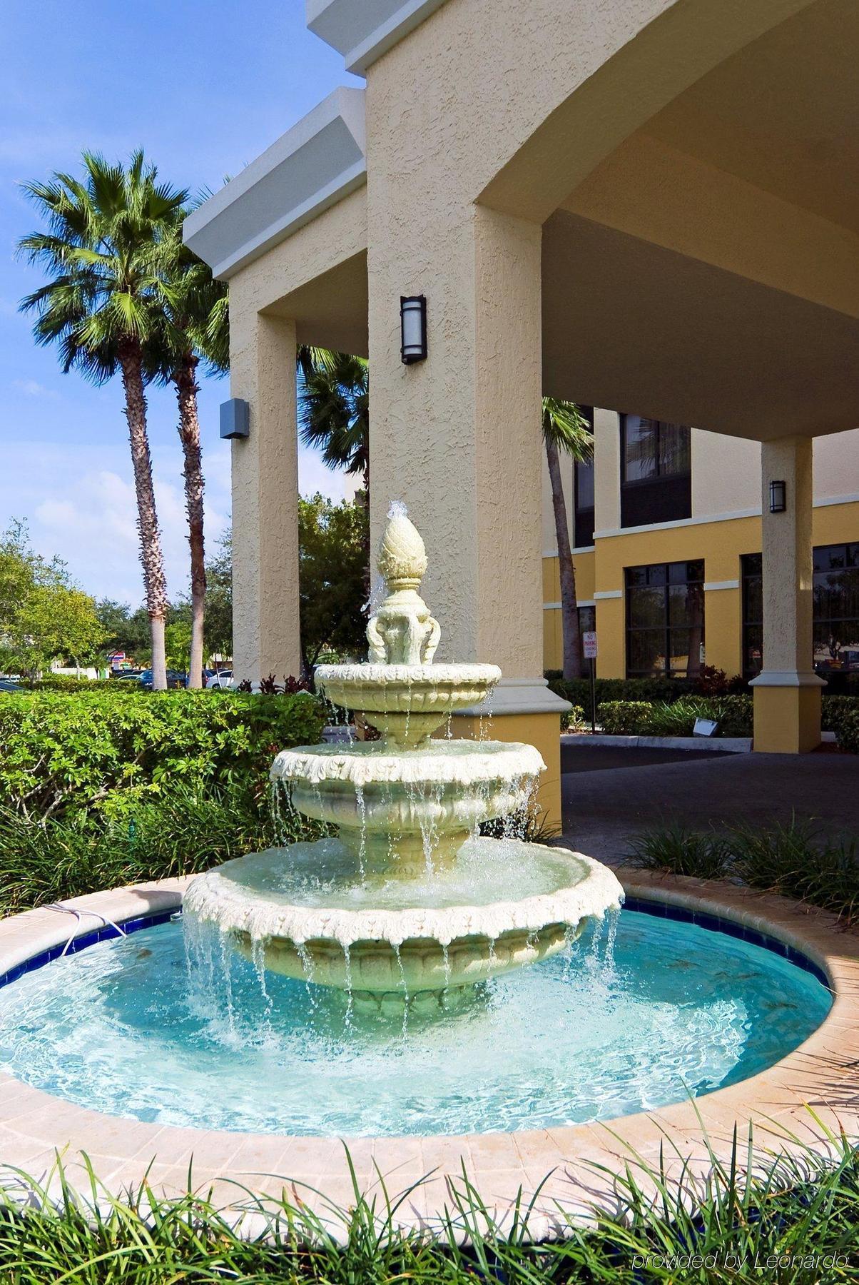Express & East-miami By Ihg Hotel