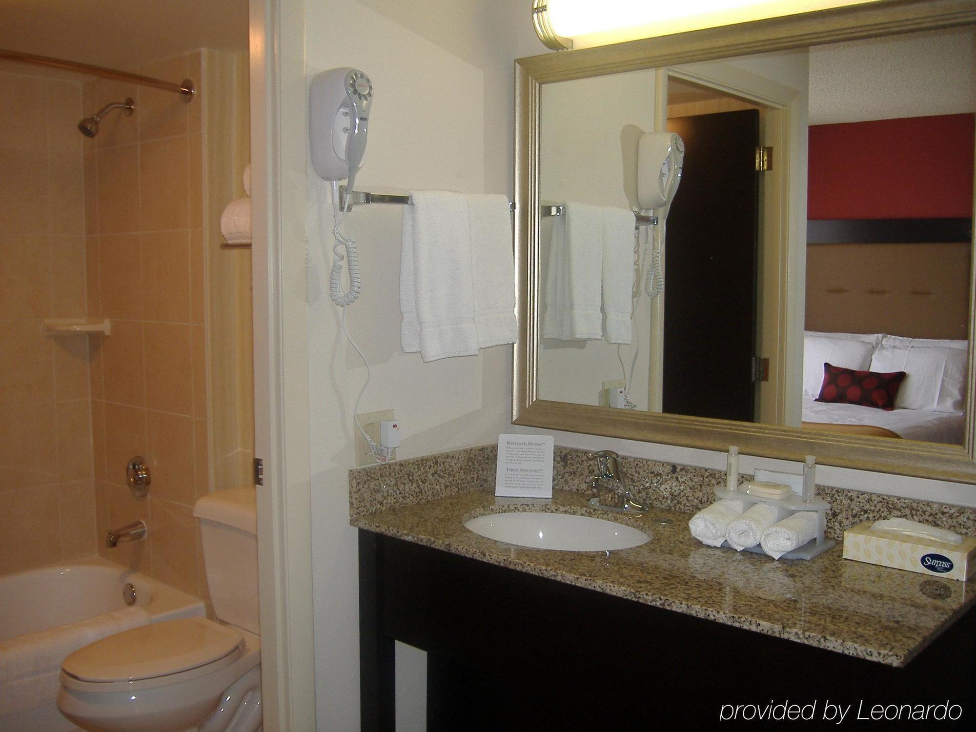 Express & East-miami By Ihg Kendall