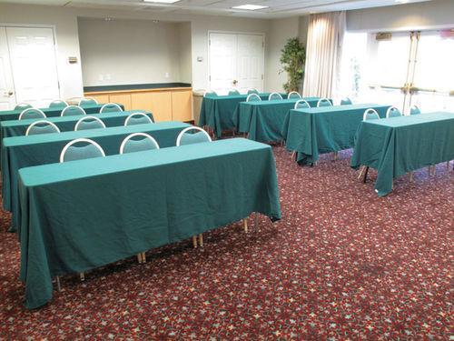 La Quinta By Wyndham West Hotel