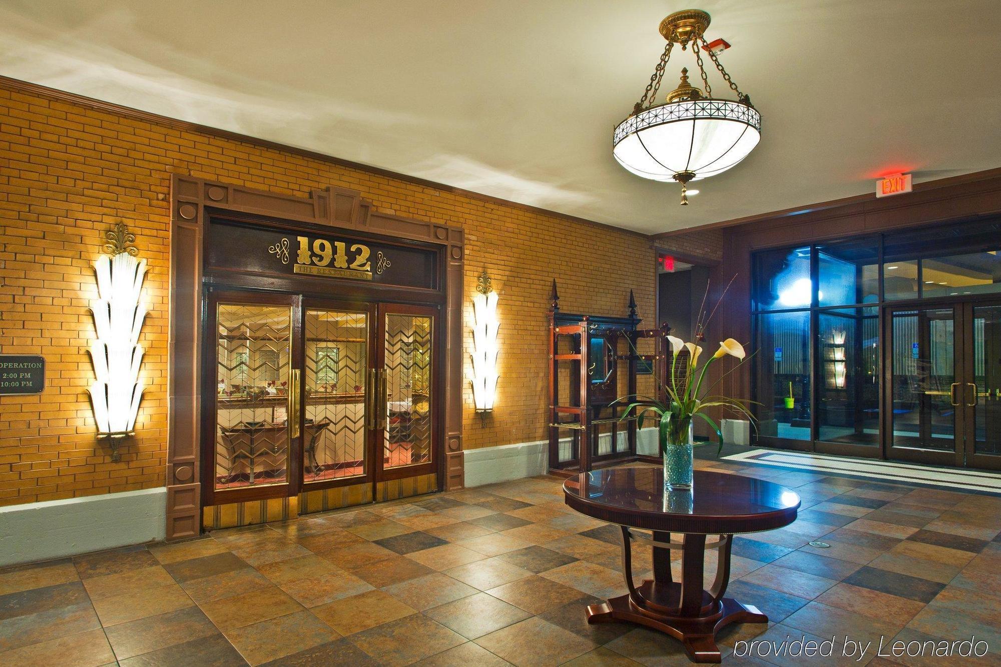 Crowne Plaza Grand 4* Pensacola