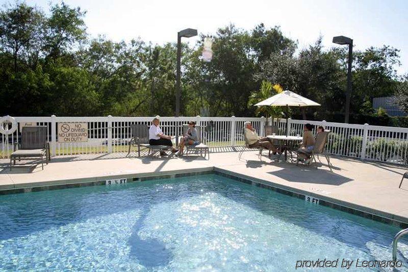 Hampton Tampa-veterans Expressway Hotel 3*