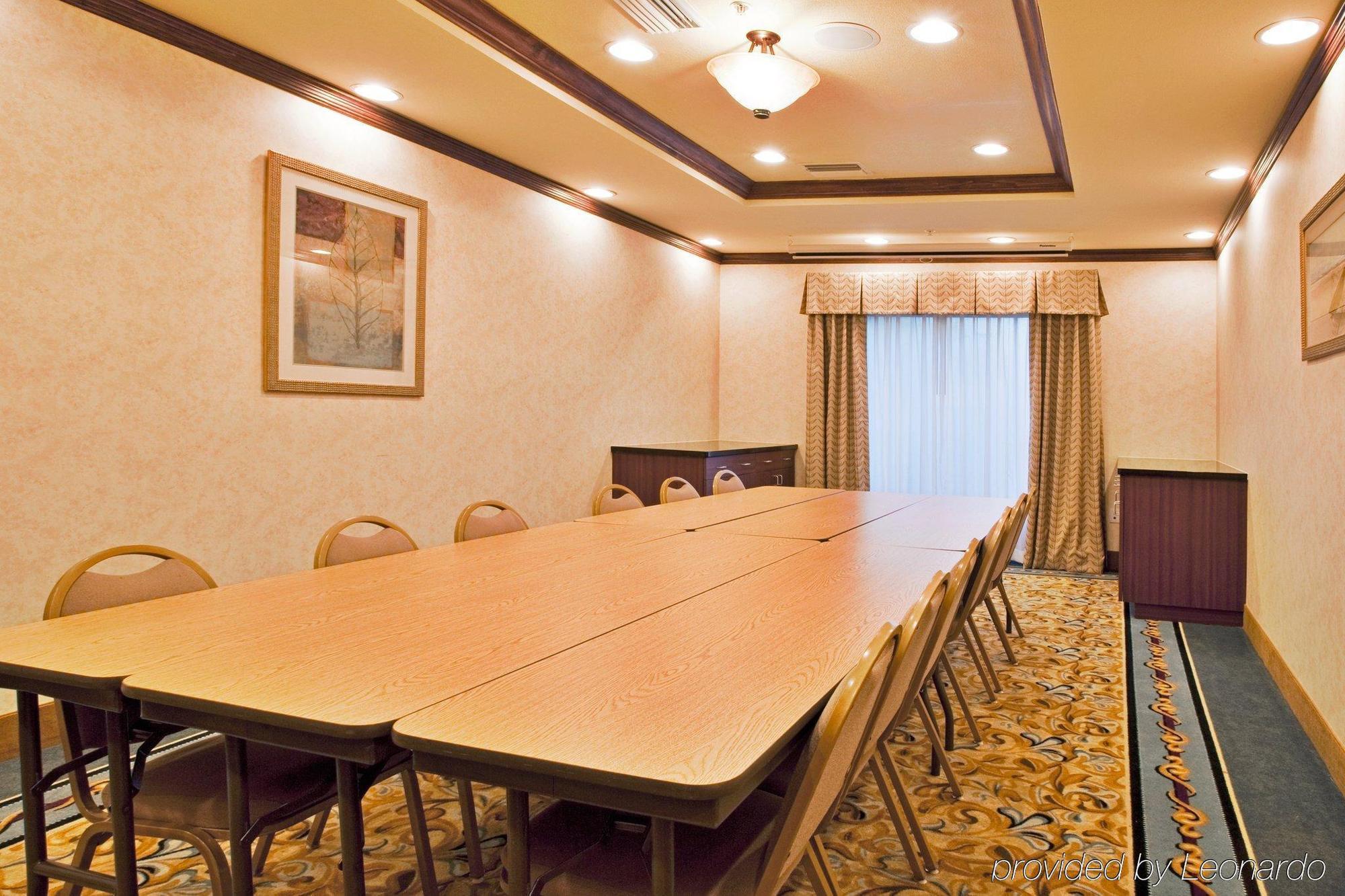 Hotel Express & By Ihg