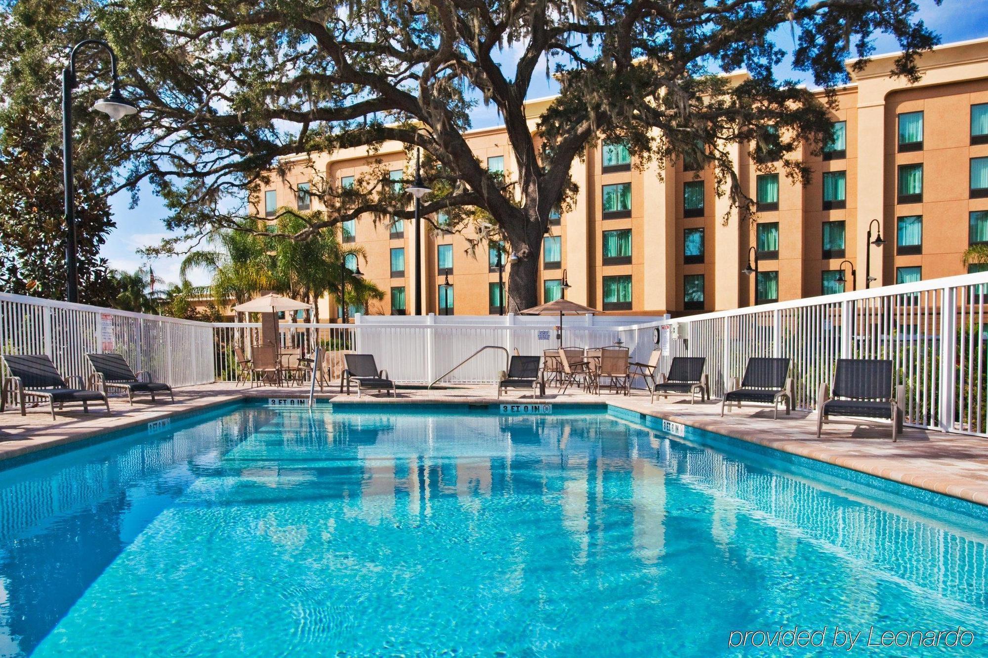 Express & Orlando - Apopka By Ihg Hotel Forest City