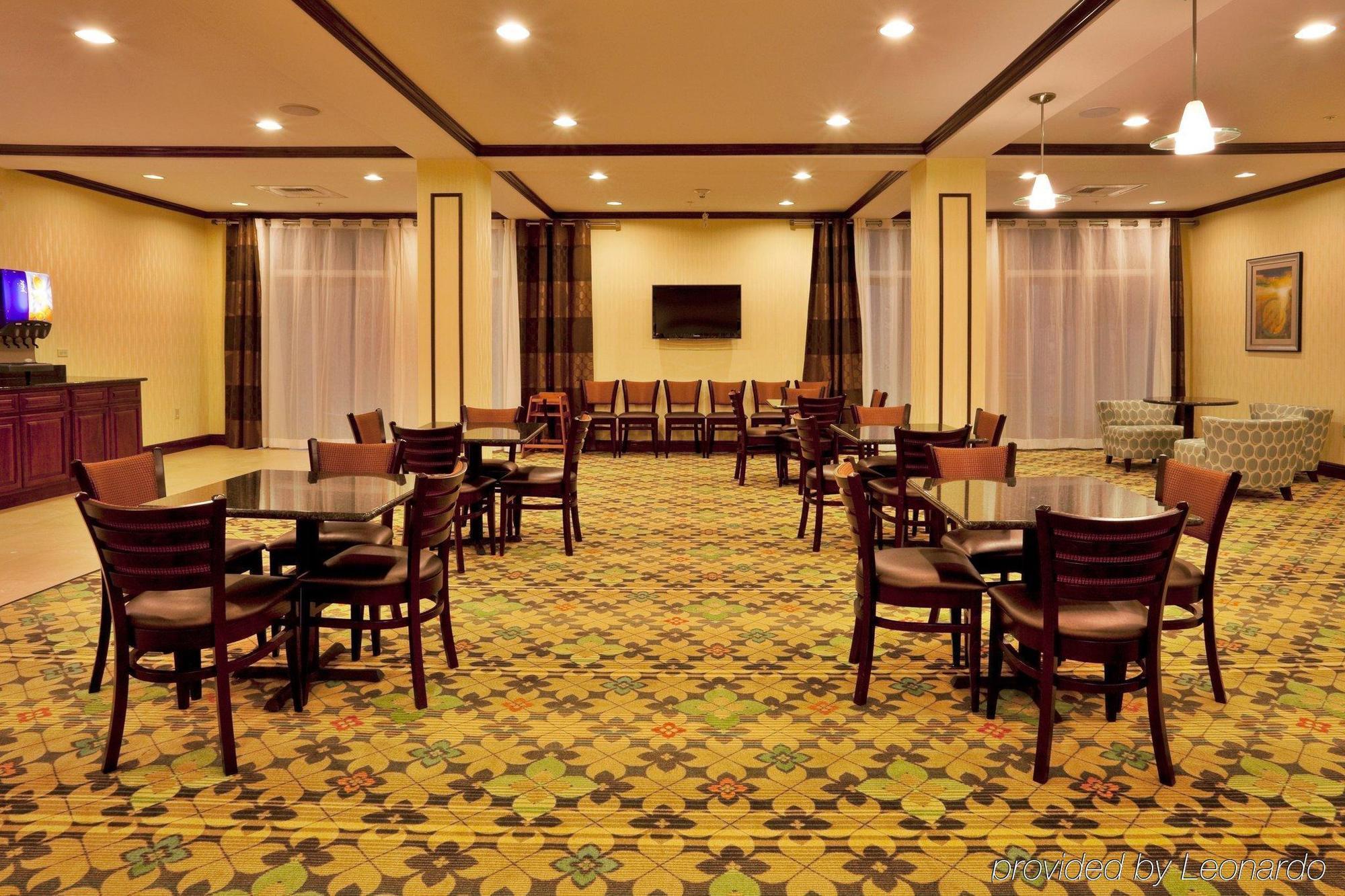 Hotel Express & By Ihg 2*