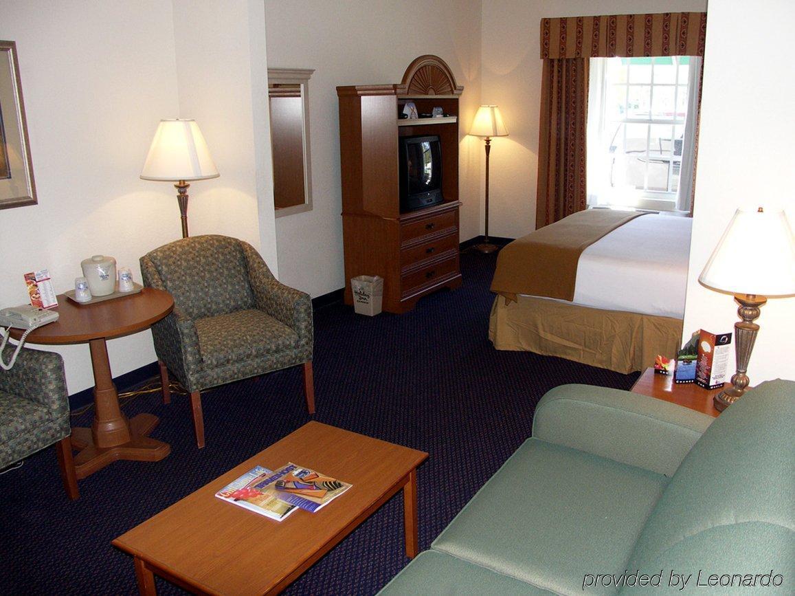 Express & Bonita Springs/naples By Ihg