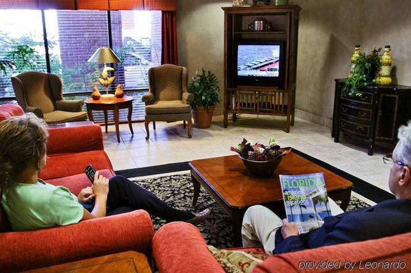 Hampton Pensacola-airport 3*