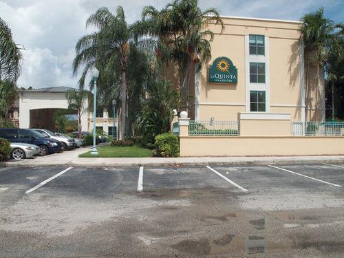 La Quinta By Wyndham At Sw 6th St Hotel Plantation