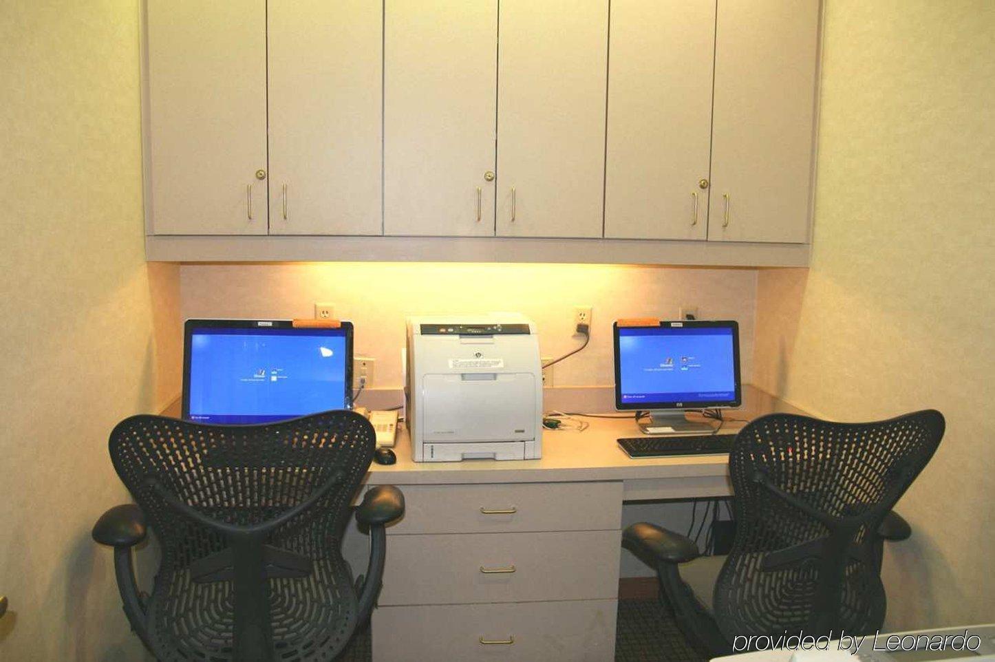 Hotel Hilton Garden Jtb/deerwood Park 3*