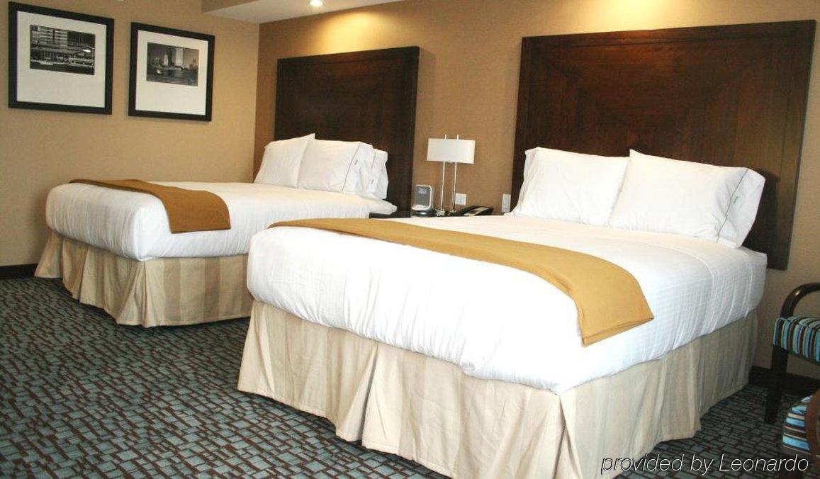 Express Jacksonville By Ihg Hotel 3*