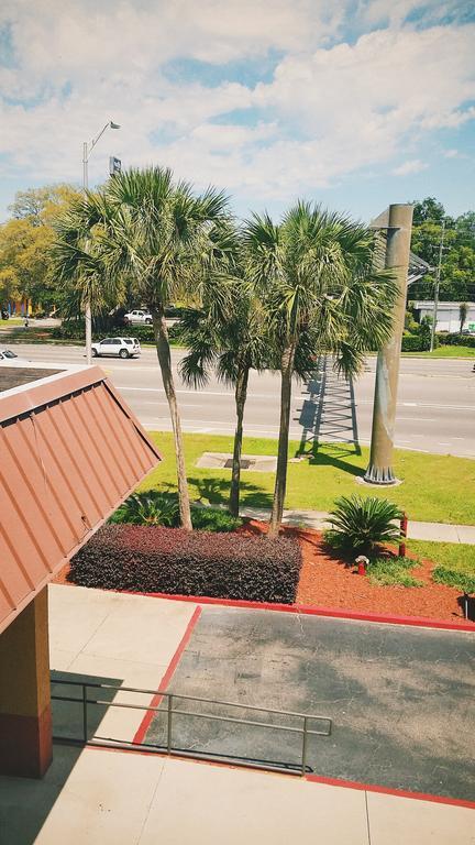 Days North 2* Pensacola