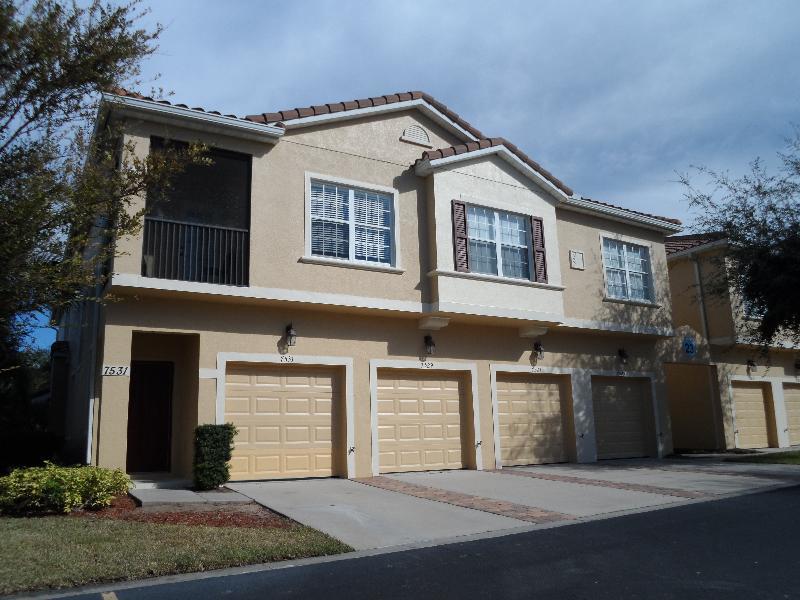 Area And Townhomes Hotel
