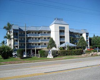 Mariners Boat House & Beach Club Fort Myers Beach