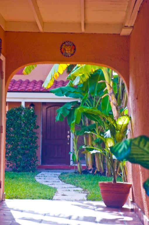 Villa Beach Road Villas
