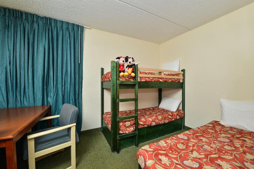 Hotel Ramada Maingate West Lake Buena Vista