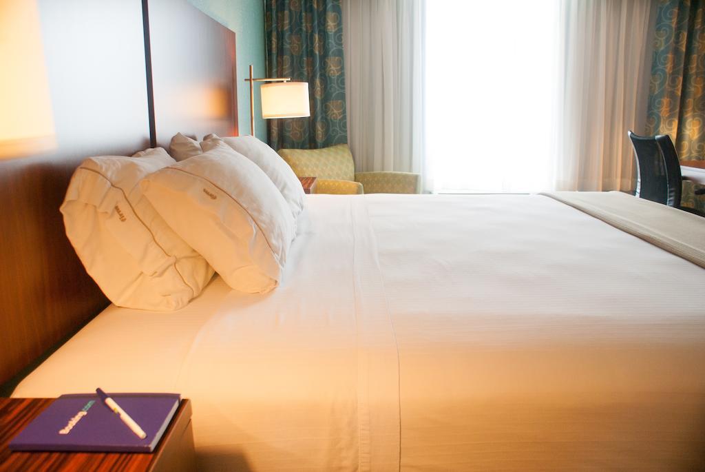 Hotel Express & South - I-295 By Ihg Jacksonville