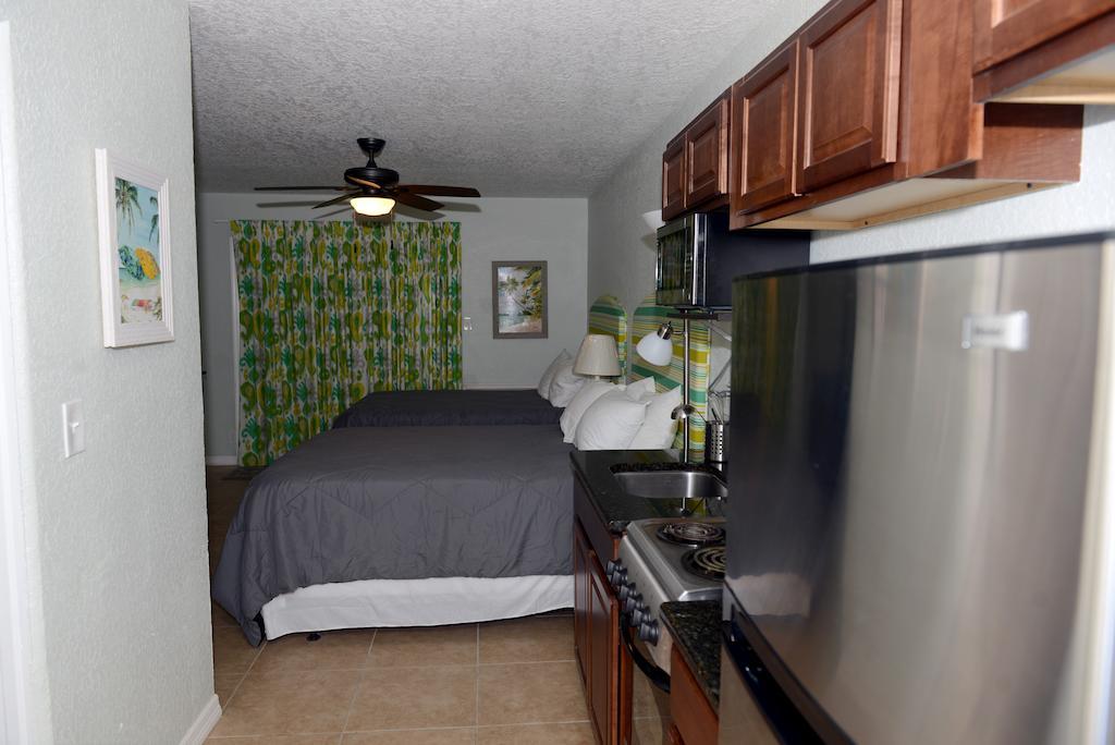 Motel Beach Suites