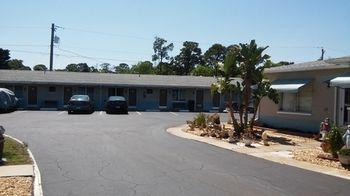 Hotel Carters And Mobile Village 2*