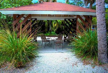 Parrot Nest Sanibel