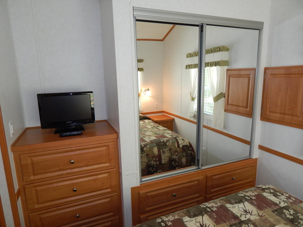 Road Runner Travel - Caravan Park Fort Pierce