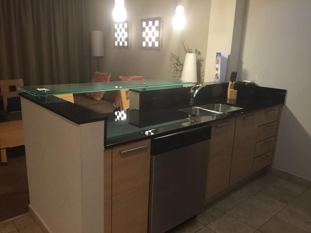 Marenas Sunny Isles Beach