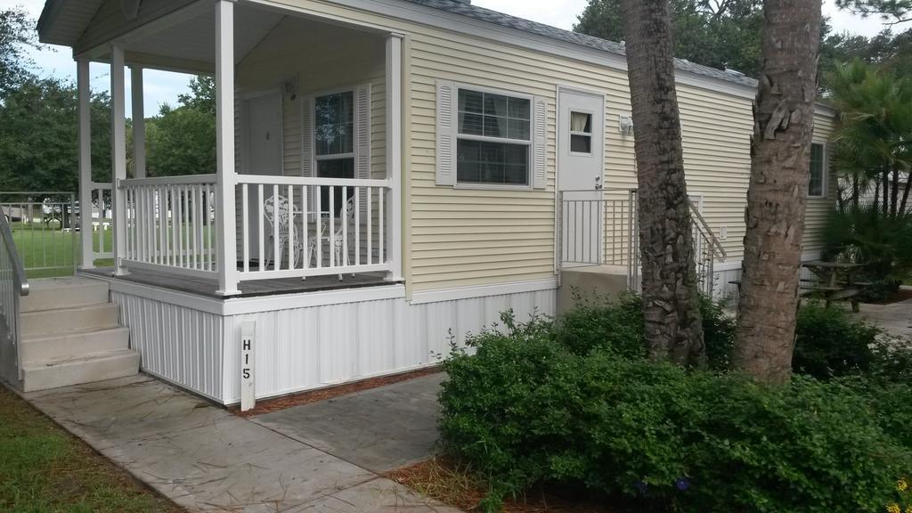 Road Runner Travel - Caravan Park Fort Pierce
