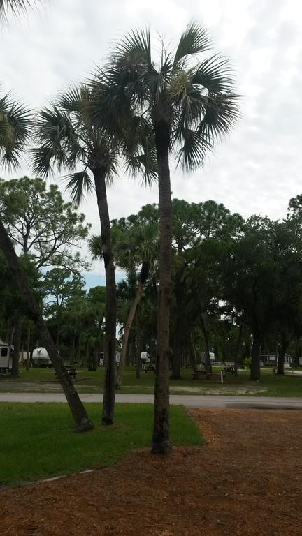 Road Runner Travel - Caravan Park