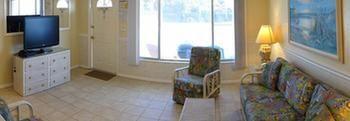 Tropical Breeze Club Anna Maria