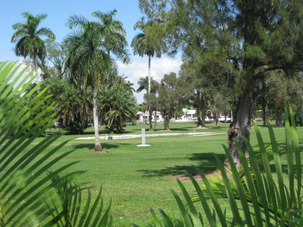 Golf Hotel 3*