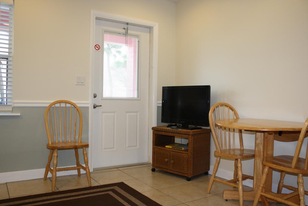 Hotel Caribbean Shores Waterfront 3*