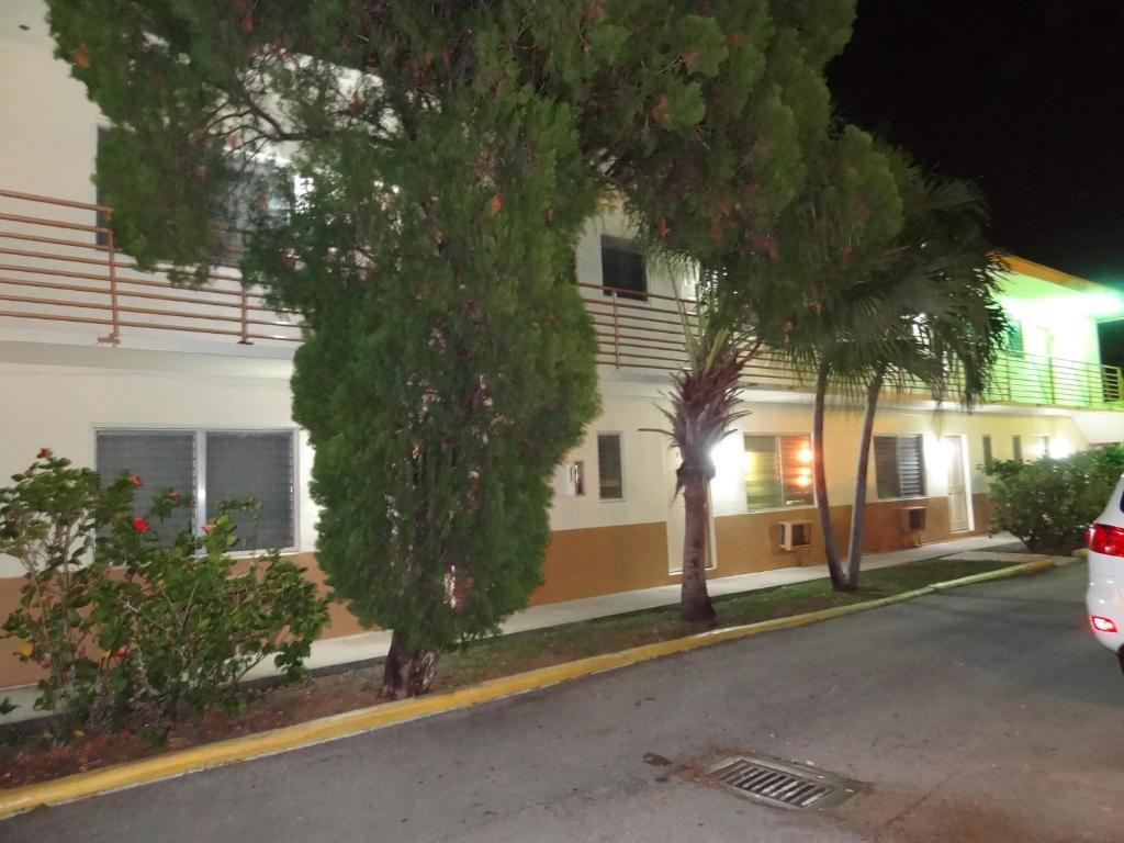 Parkway Hotel Miami Springs