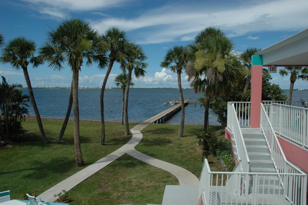 Hotel Caribbean Shores Waterfront