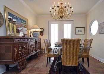 Hotel Vacation Homes By Rmi
