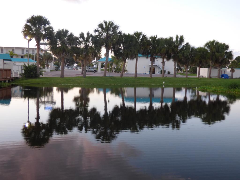 Resort Days & By Wyndham