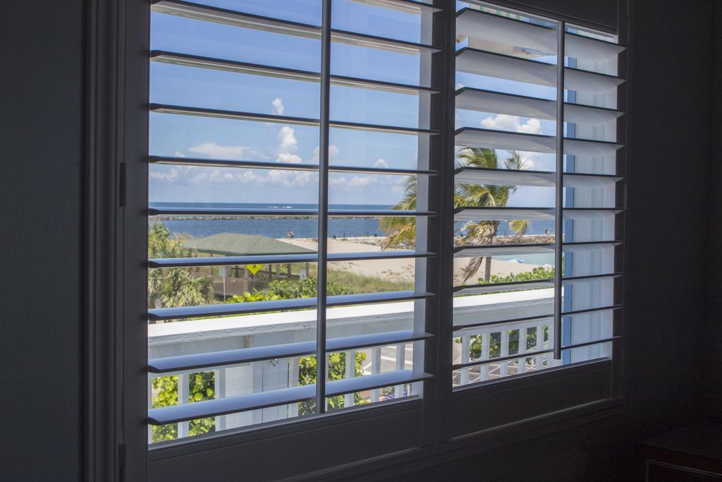Resort Rhumcay Beach And Grille Fort Pierce