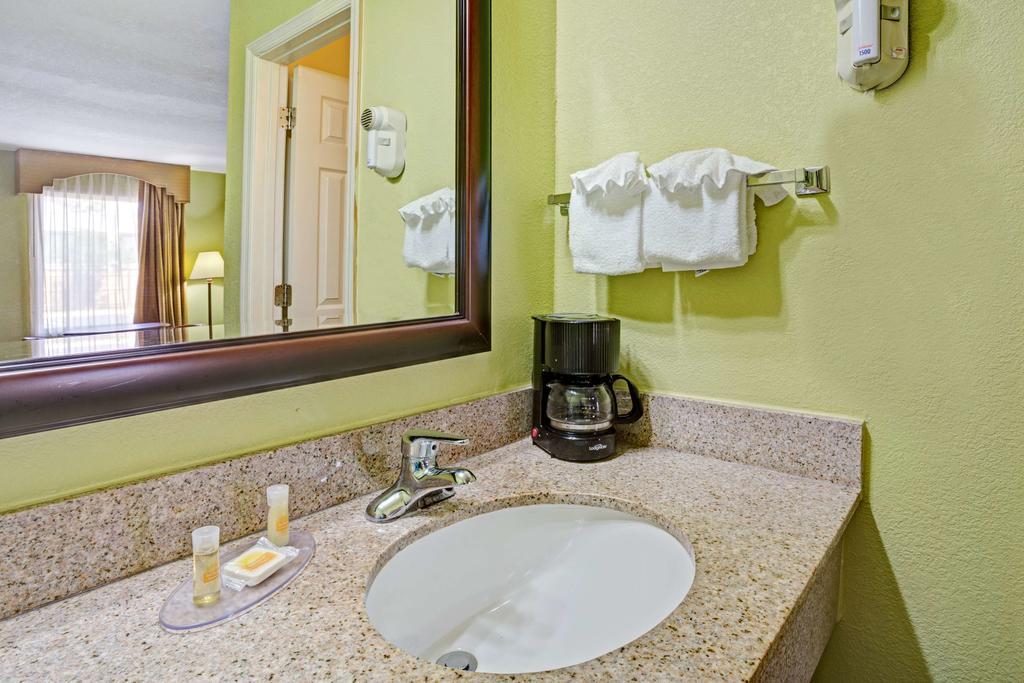 Days By Wyndham Ormond Ormond Beach