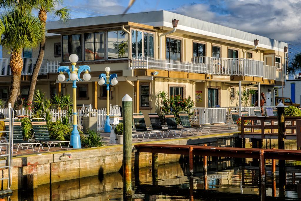 Hotel Bayview Plaza Waterfront 3*