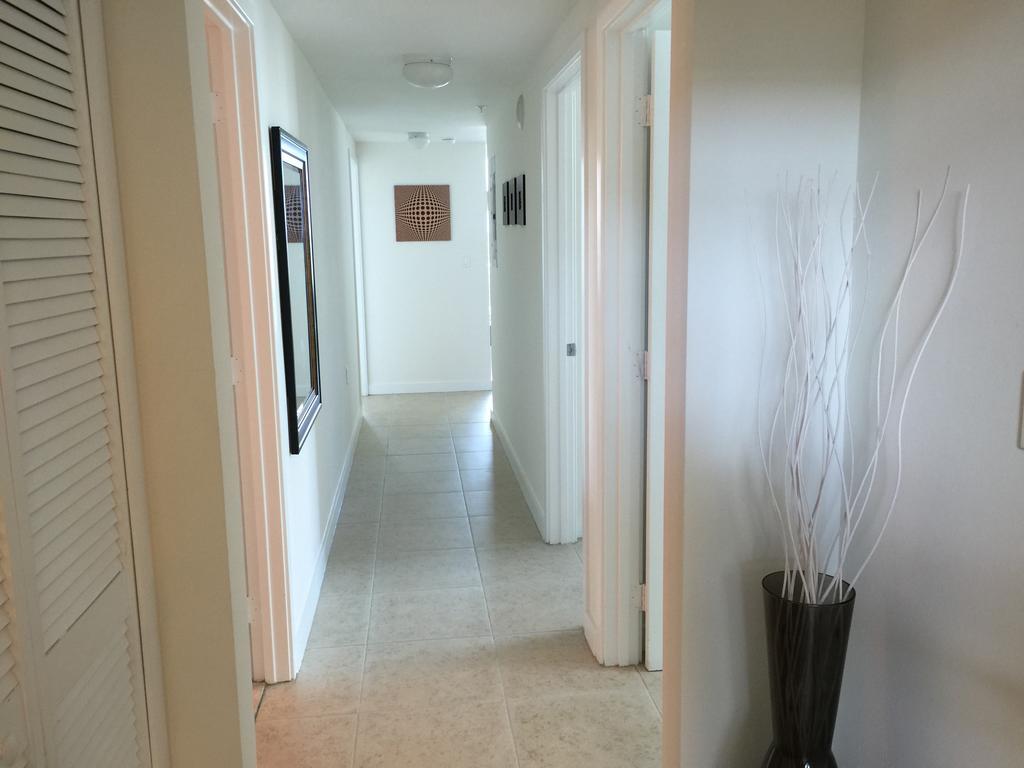 Lyx Suites By The River Miami
