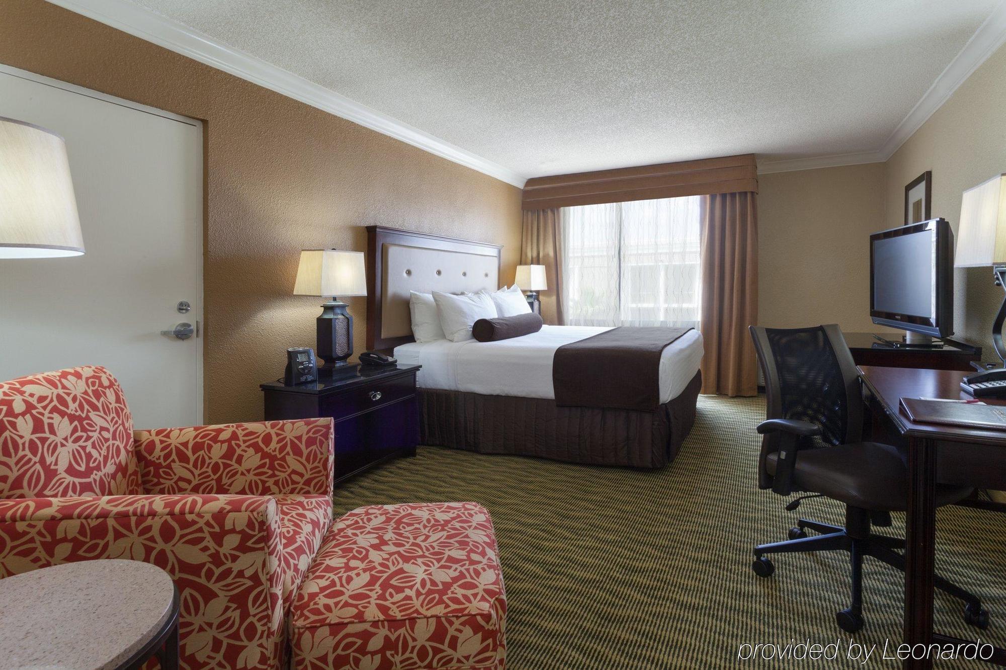 Express & Airport By Ihg