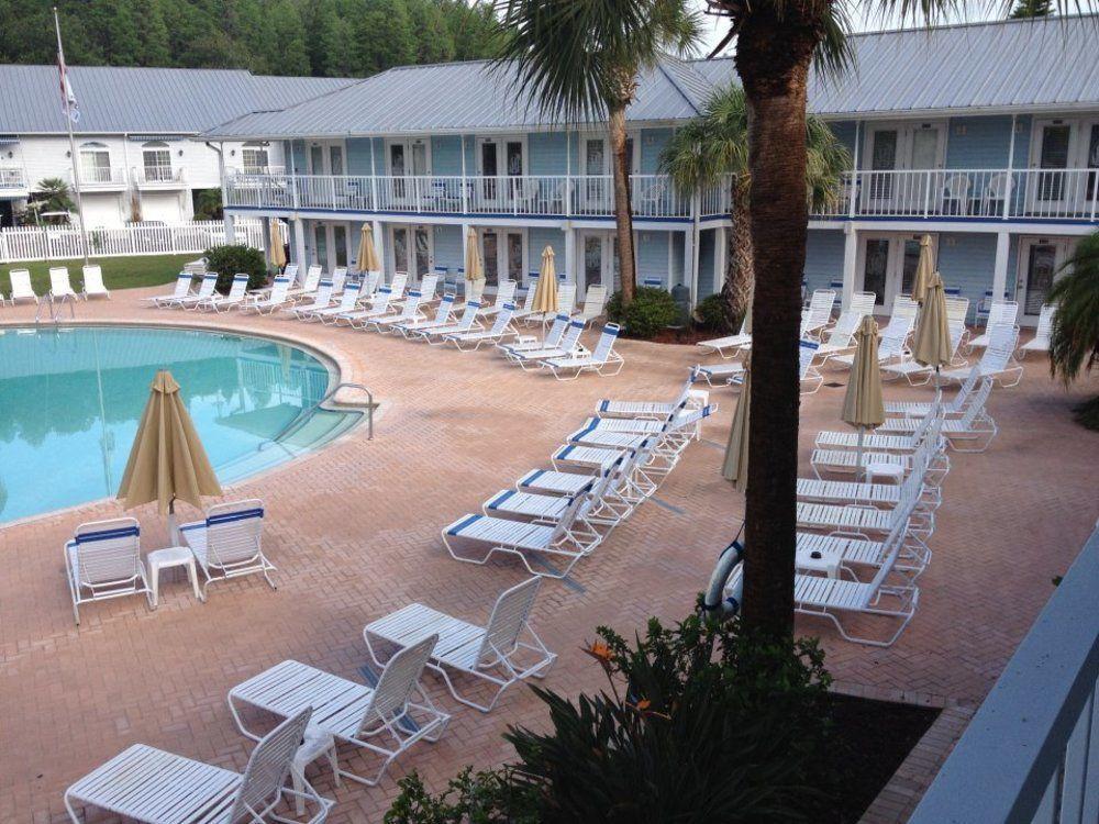 Paradise Lakes Resort, Clothing Optional - Adult Only Land O' Lakes