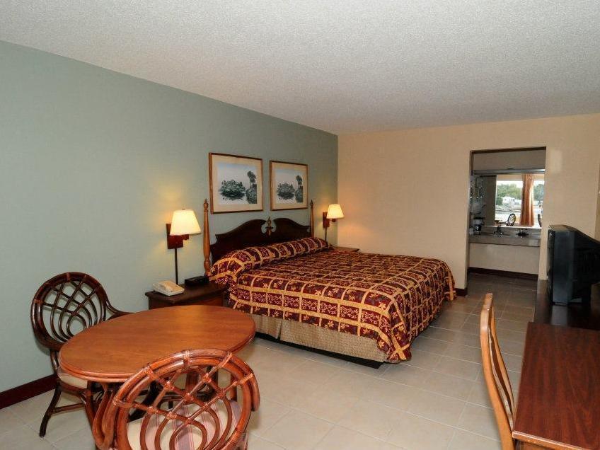 Hotel Magnuson & Marina New Port Richey