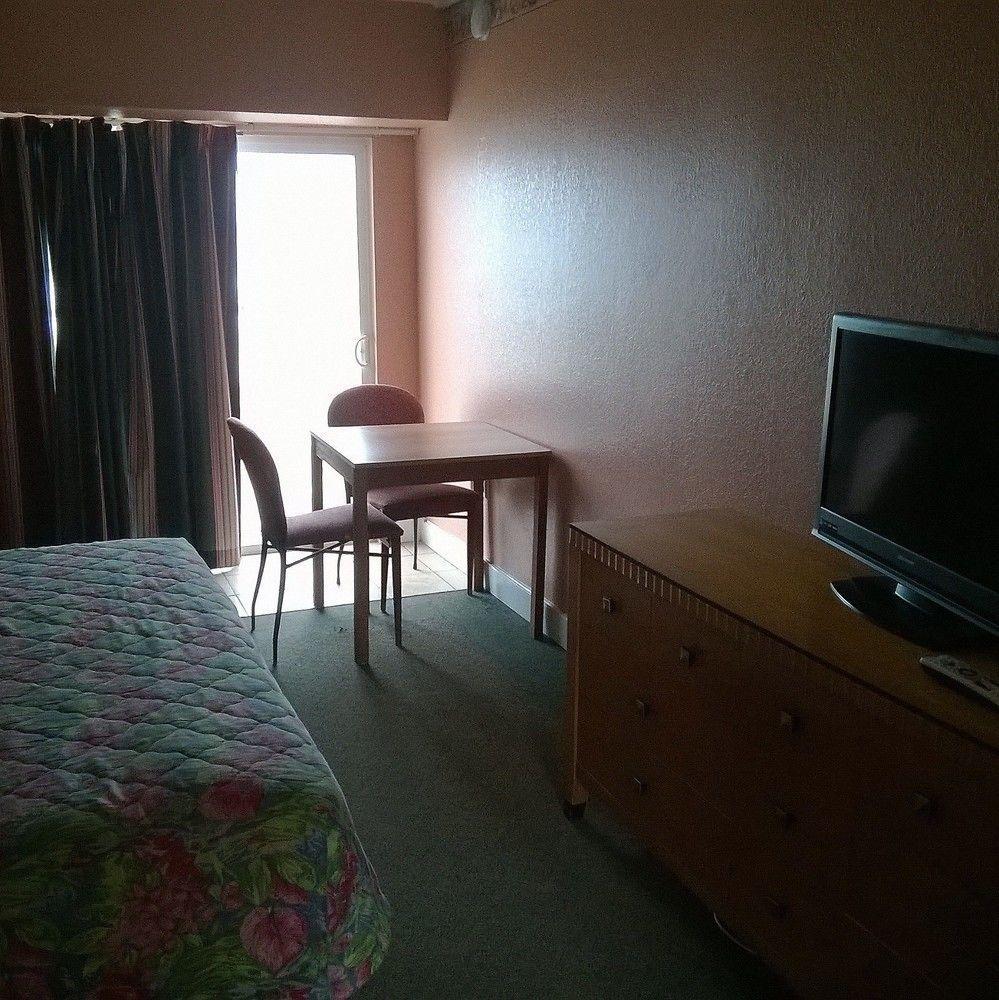 Motel Beach House Melbourne Beach