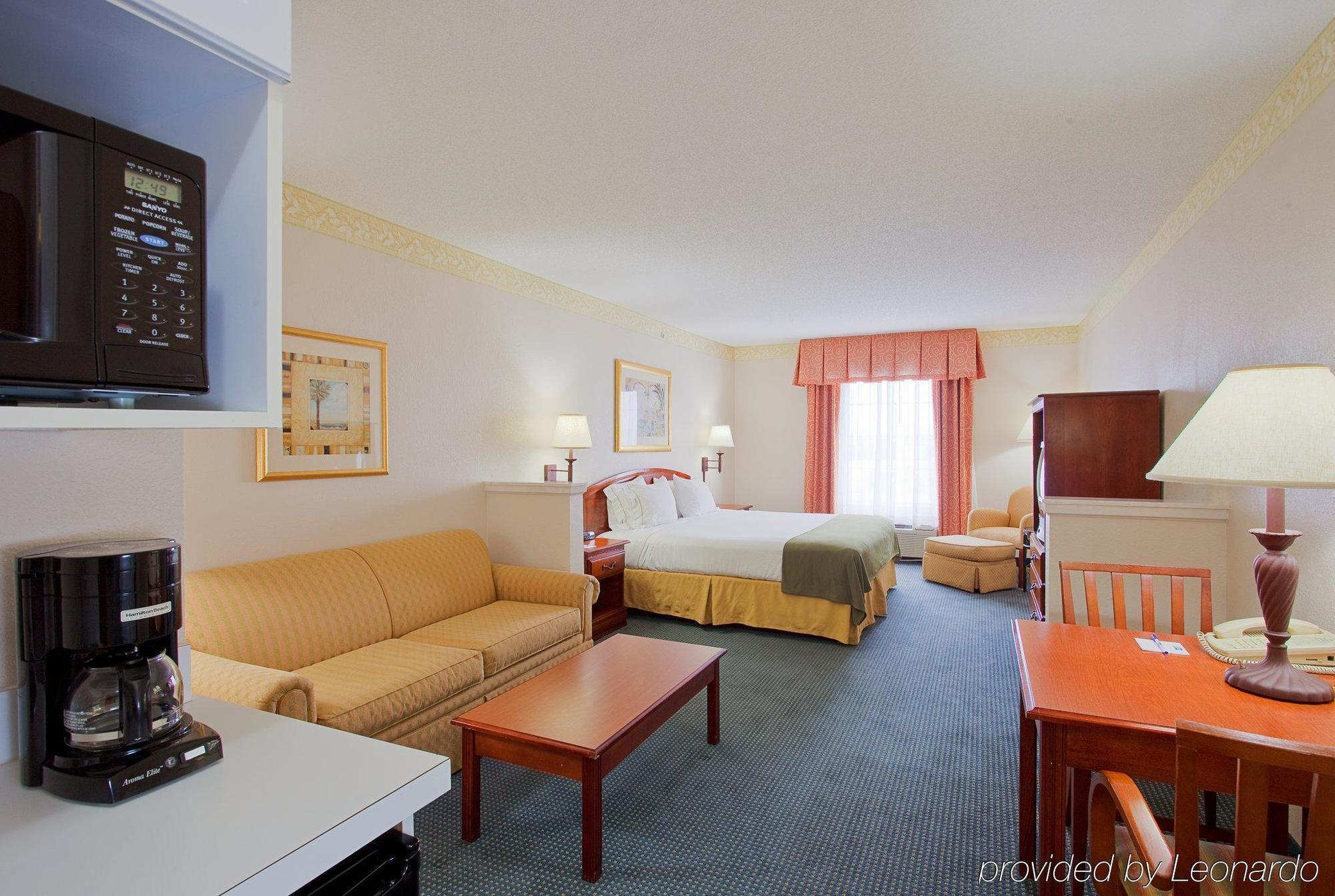 Hotel Express E - Commons Mall Area By Ihg Destin