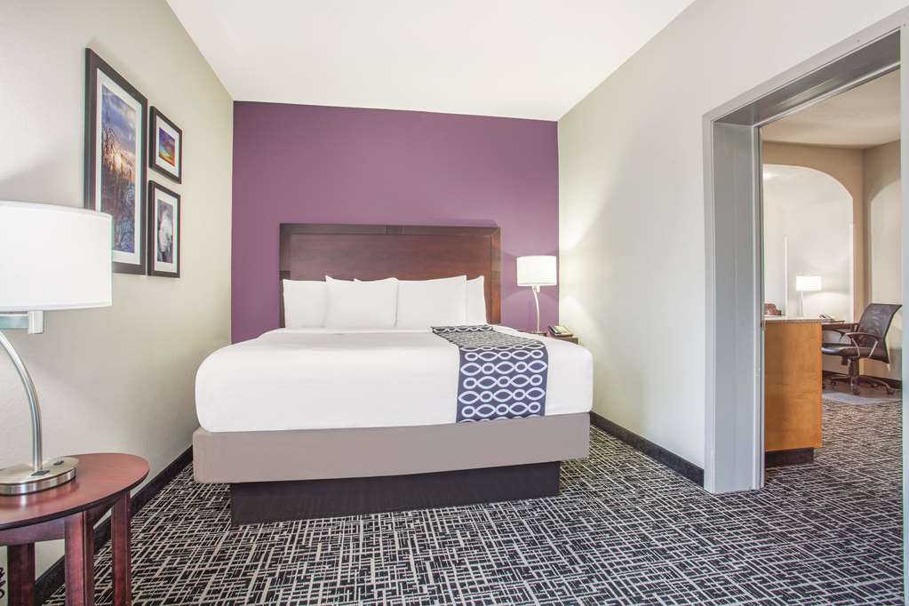 La Quinta By Wyndham Walton