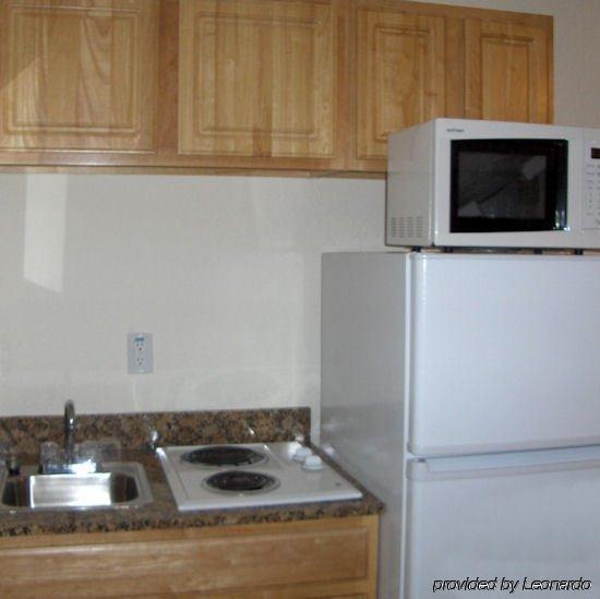 Apartment Royal Orleans Unit 113 *