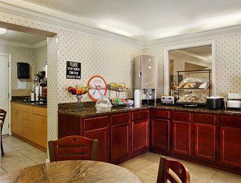 Quality Ormond Oceanfront Inn 3*