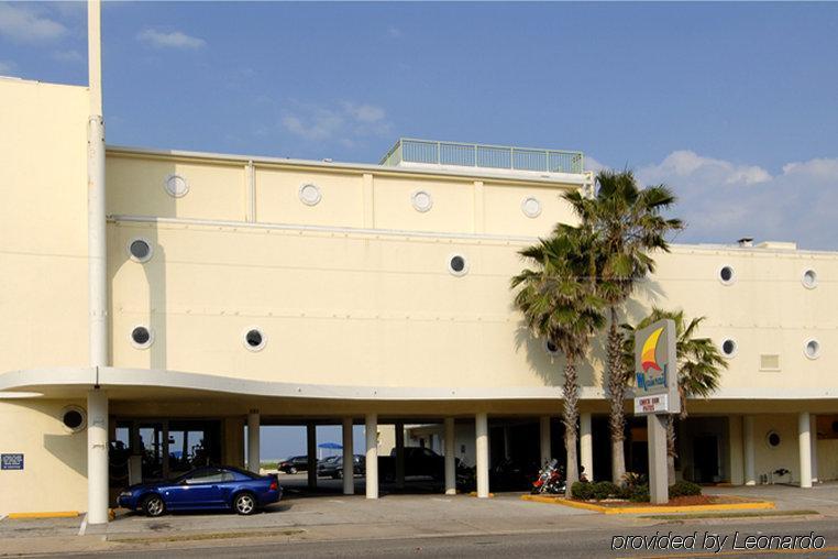 Arya Blu And Hotel 2*