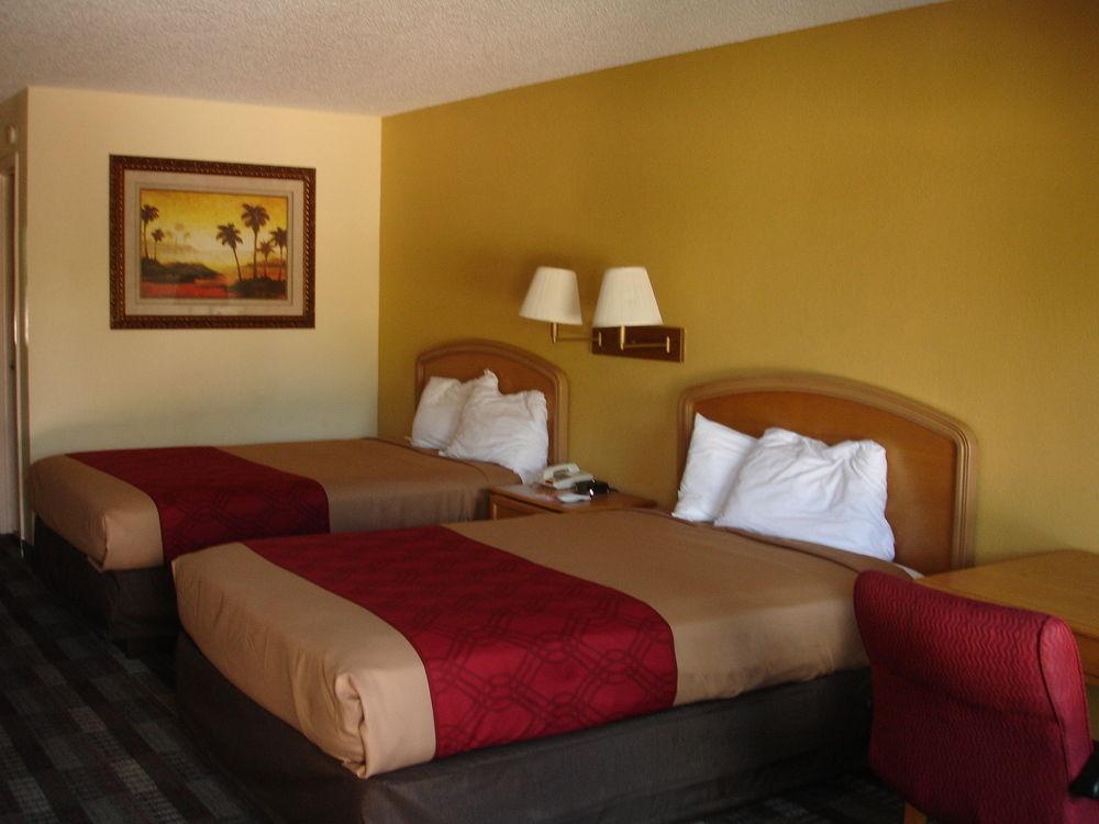 Jax Airport Lodge