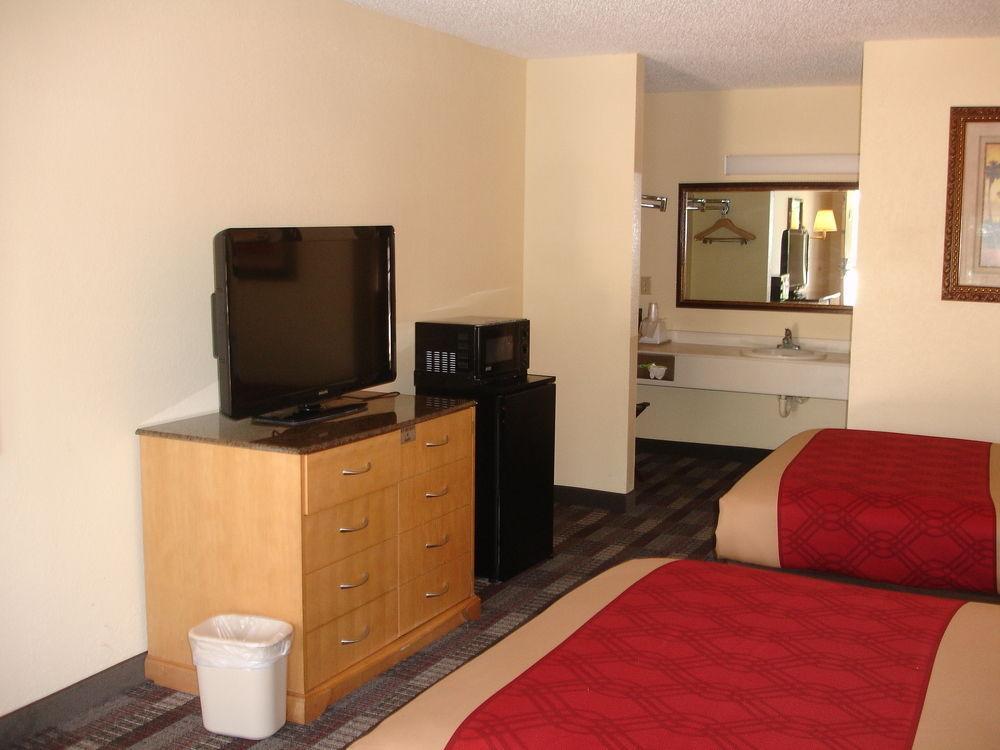 Jax Airport Lodge Jacksonville